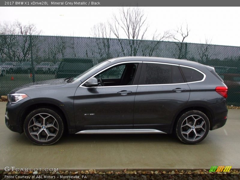 Mineral Grey Metallic / Black 2017 BMW X1 xDrive28i