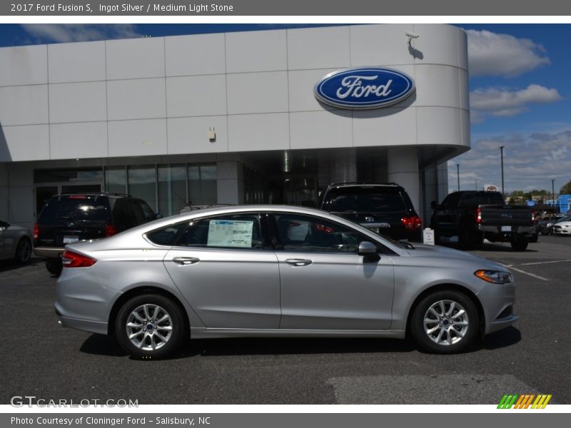Ingot Silver / Medium Light Stone 2017 Ford Fusion S