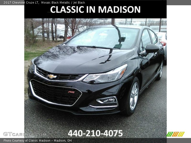 Mosaic Black Metallic / Jet Black 2017 Chevrolet Cruze LT