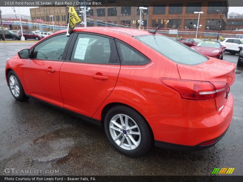 Race Red / Charcoal Black 2016 Ford Focus SE Sedan