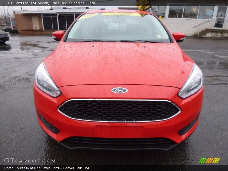 Race Red / Charcoal Black 2016 Ford Focus SE Sedan