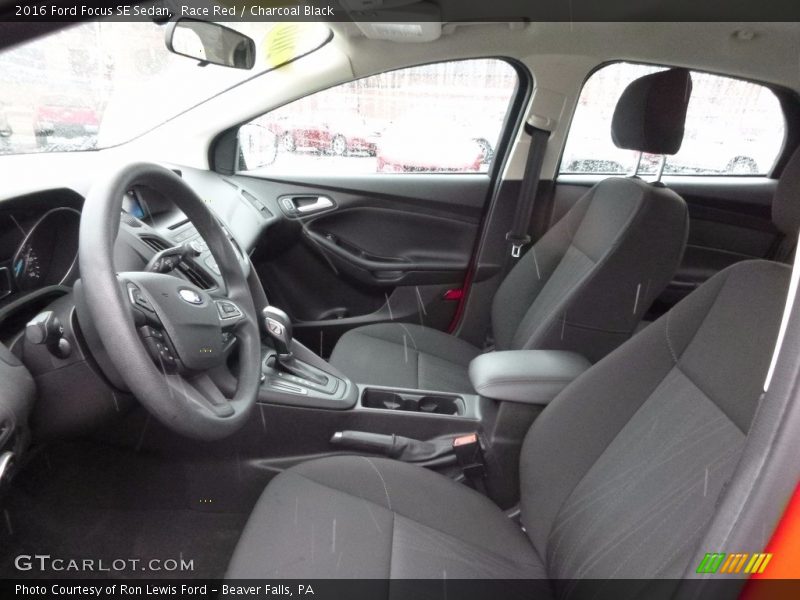 Race Red / Charcoal Black 2016 Ford Focus SE Sedan