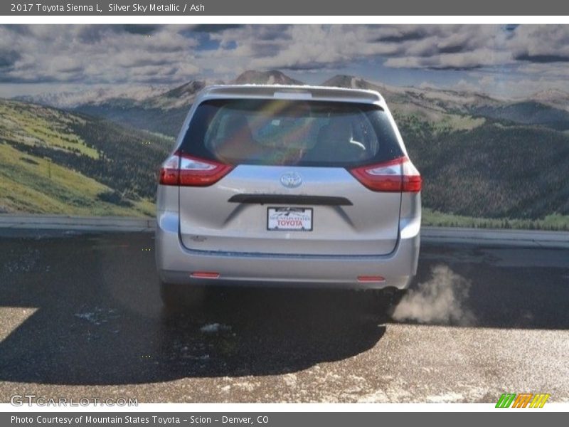Silver Sky Metallic / Ash 2017 Toyota Sienna L