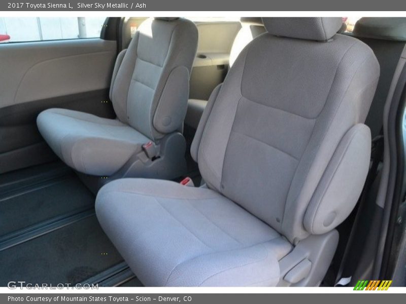 Silver Sky Metallic / Ash 2017 Toyota Sienna L