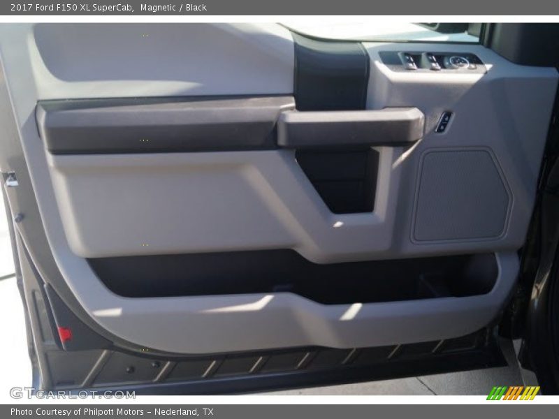 Magnetic / Black 2017 Ford F150 XL SuperCab