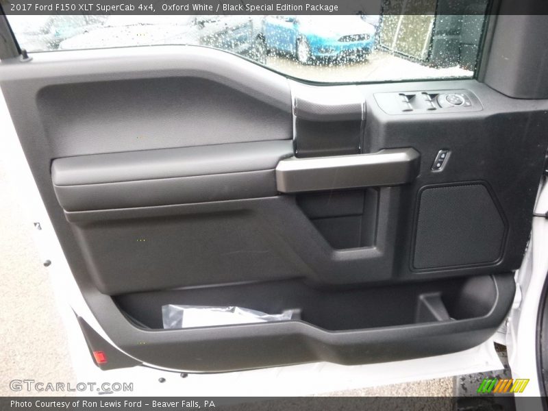 Oxford White / Black Special Edition Package 2017 Ford F150 XLT SuperCab 4x4