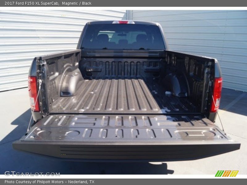 Magnetic / Black 2017 Ford F150 XL SuperCab
