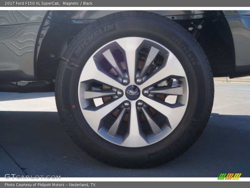 Magnetic / Black 2017 Ford F150 XL SuperCab