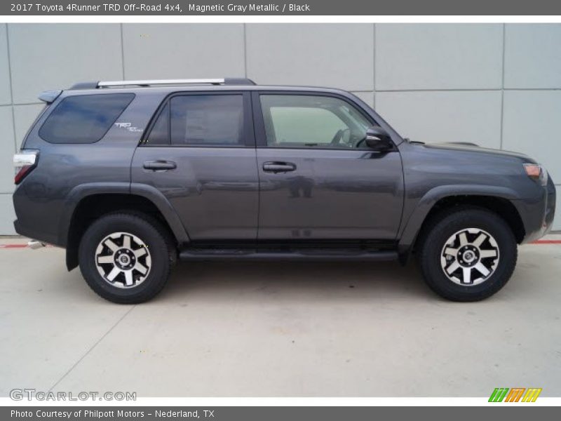 Magnetic Gray Metallic / Black 2017 Toyota 4Runner TRD Off-Road 4x4