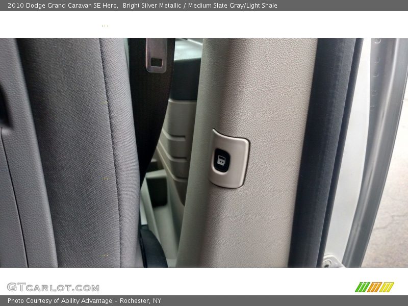 Bright Silver Metallic / Medium Slate Gray/Light Shale 2010 Dodge Grand Caravan SE Hero