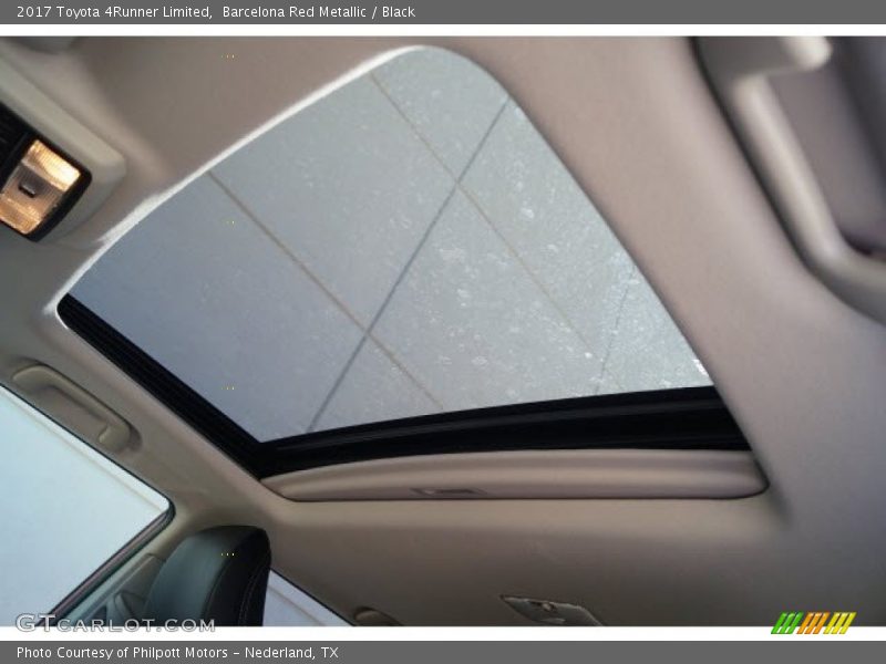 Barcelona Red Metallic / Black 2017 Toyota 4Runner Limited