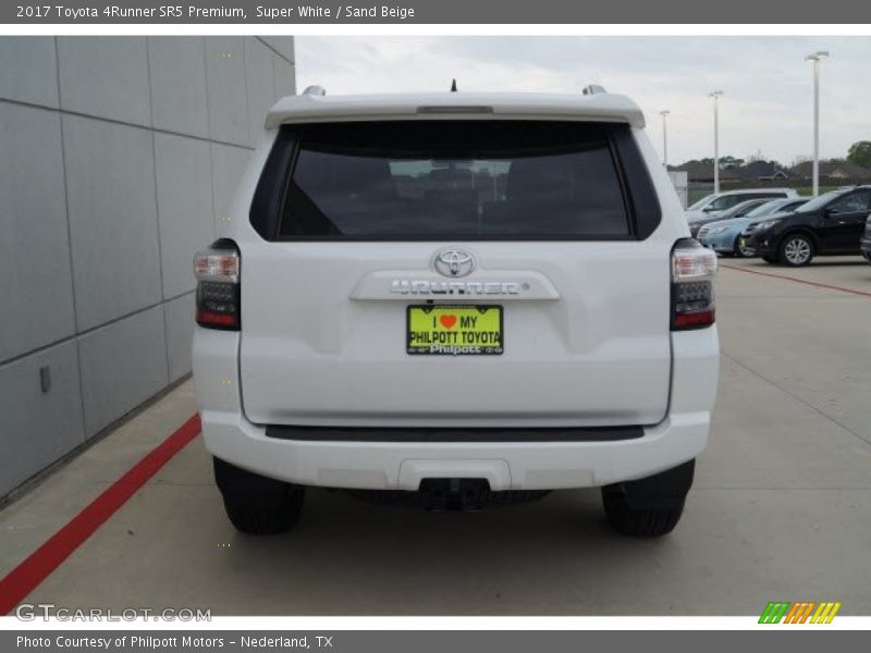 Super White / Sand Beige 2017 Toyota 4Runner SR5 Premium