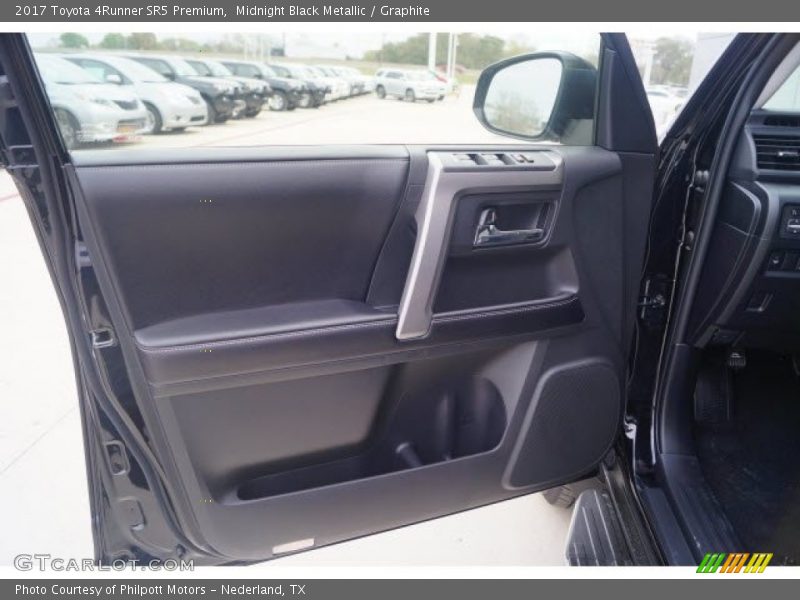 Midnight Black Metallic / Graphite 2017 Toyota 4Runner SR5 Premium