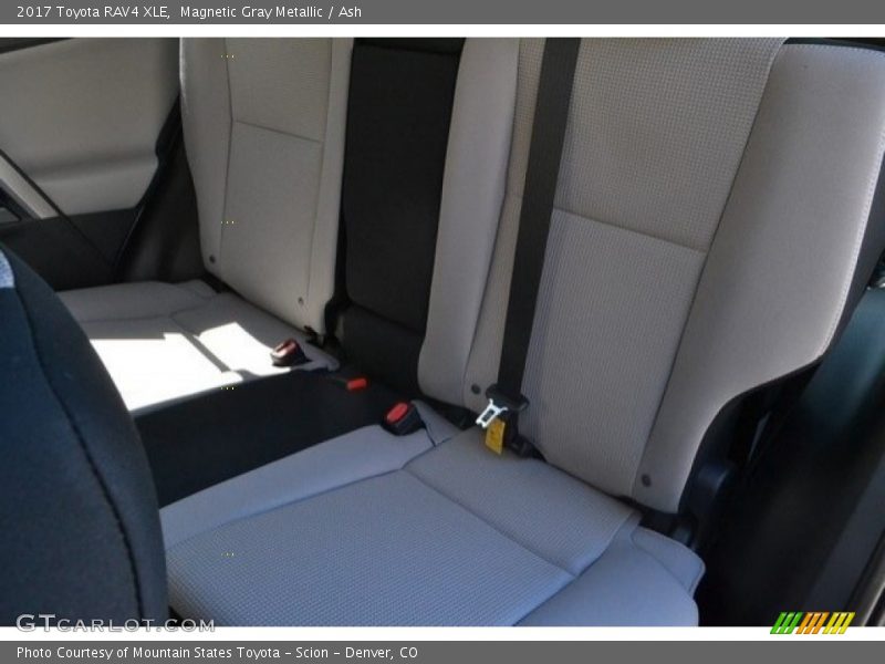 Magnetic Gray Metallic / Ash 2017 Toyota RAV4 XLE