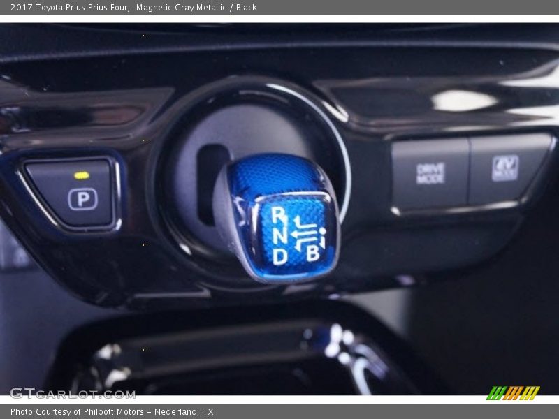 Magnetic Gray Metallic / Black 2017 Toyota Prius Prius Four