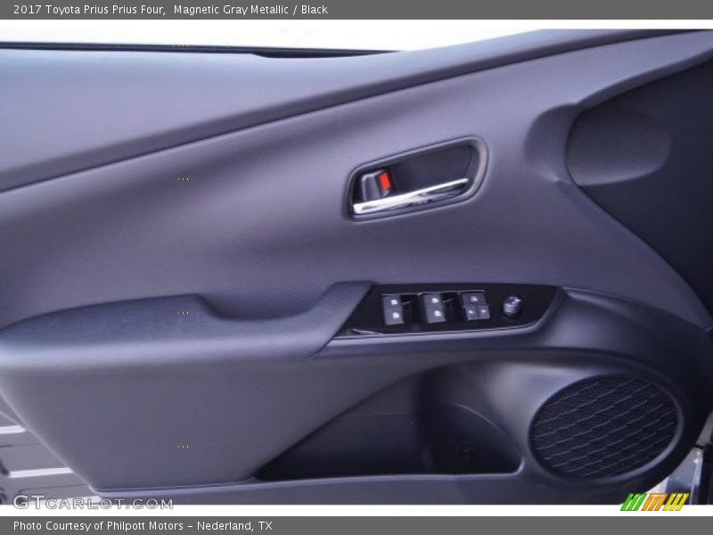 Magnetic Gray Metallic / Black 2017 Toyota Prius Prius Four