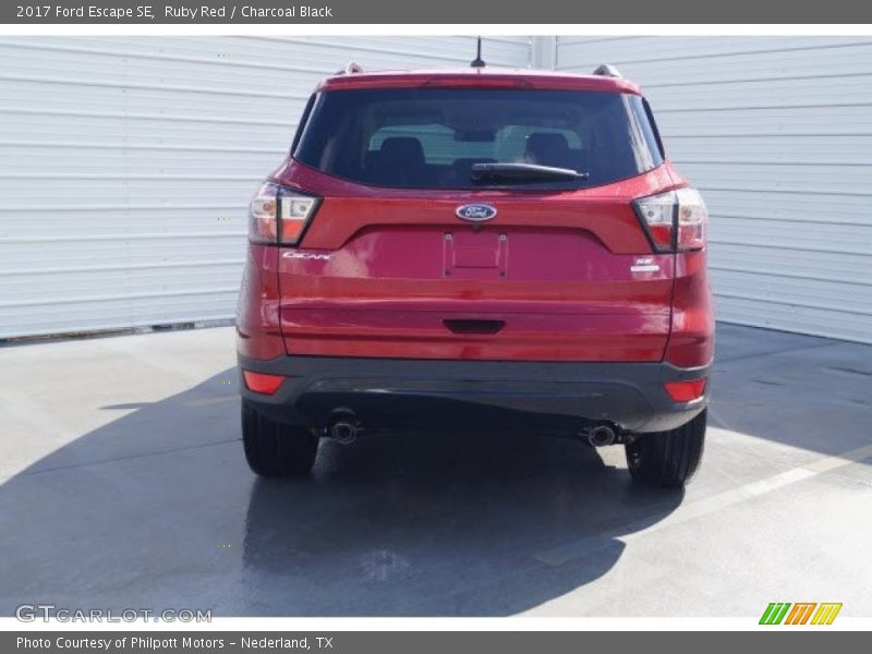Ruby Red / Charcoal Black 2017 Ford Escape SE