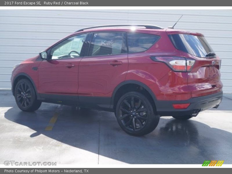 Ruby Red / Charcoal Black 2017 Ford Escape SE