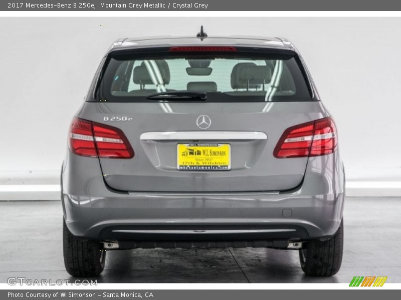 Mountain Grey Metallic / Crystal Grey 2017 Mercedes-Benz B 250e