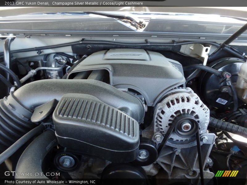 Champagne Silver Metallic / Cocoa/Light Cashmere 2013 GMC Yukon Denali