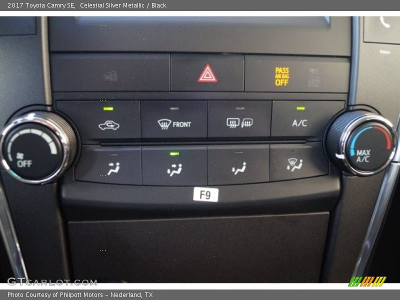 Celestial Silver Metallic / Black 2017 Toyota Camry SE