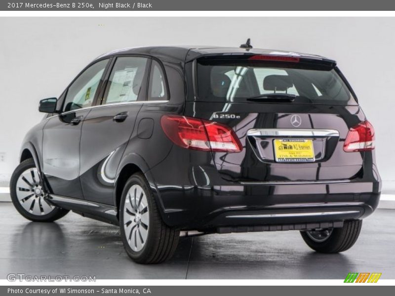 Night Black / Black 2017 Mercedes-Benz B 250e