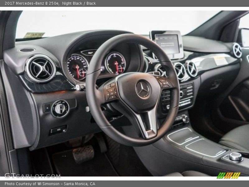 Night Black / Black 2017 Mercedes-Benz B 250e