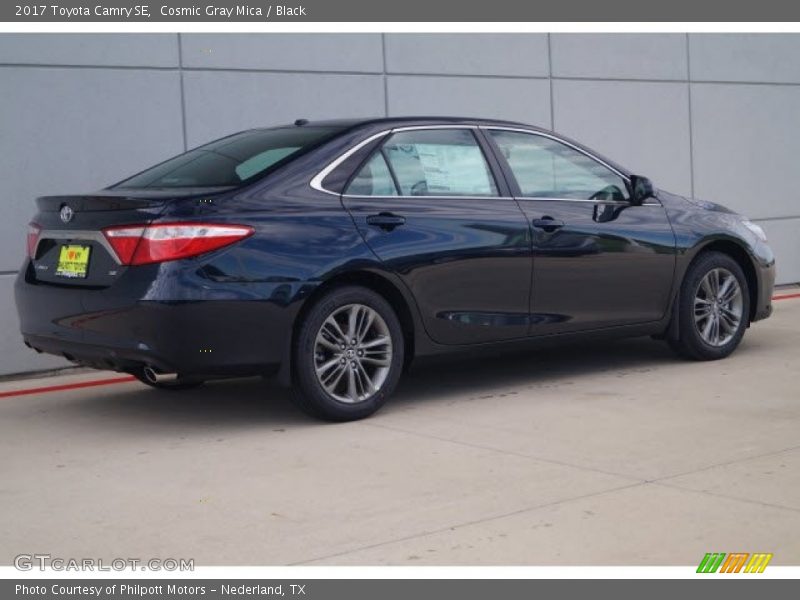 Cosmic Gray Mica / Black 2017 Toyota Camry SE