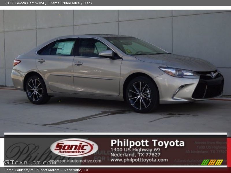 Creme Brulee Mica / Black 2017 Toyota Camry XSE