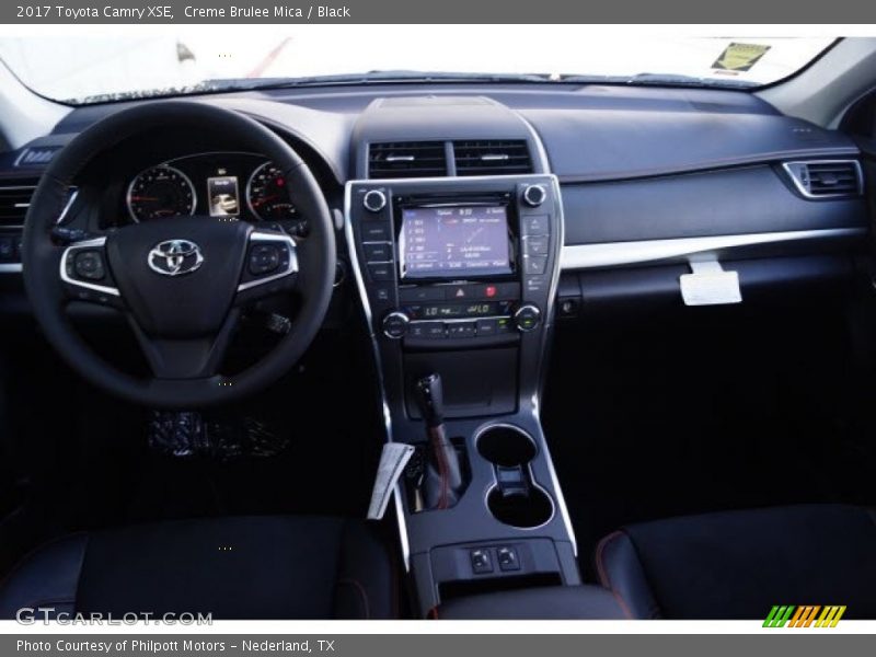 Creme Brulee Mica / Black 2017 Toyota Camry XSE