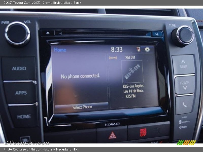 Creme Brulee Mica / Black 2017 Toyota Camry XSE