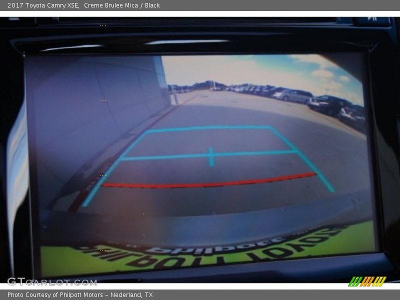 Creme Brulee Mica / Black 2017 Toyota Camry XSE