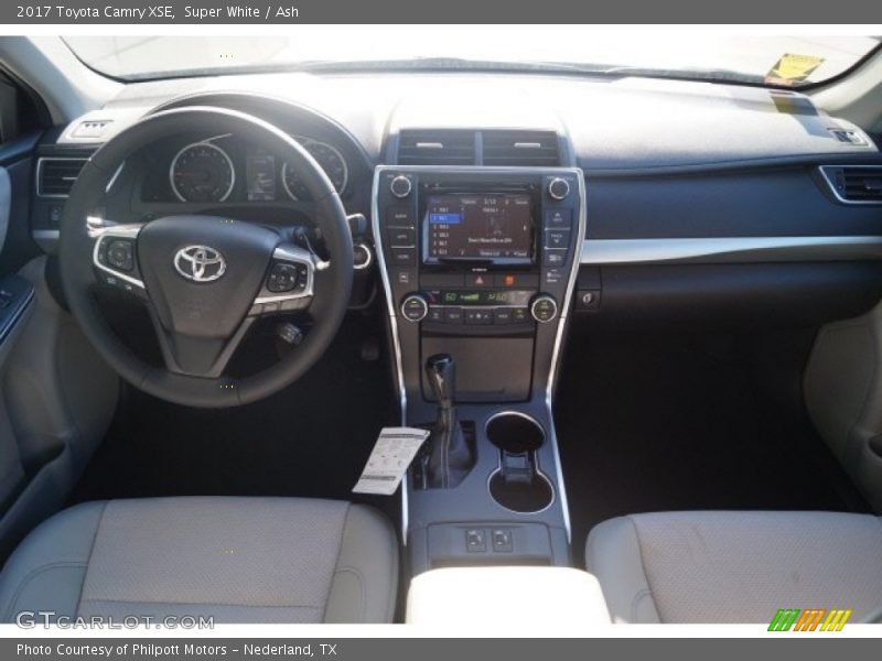Super White / Ash 2017 Toyota Camry XSE