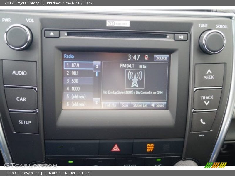 Predawn Gray Mica / Black 2017 Toyota Camry SE