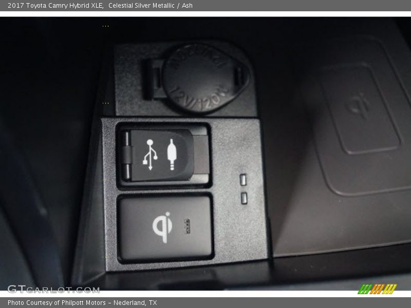 Celestial Silver Metallic / Ash 2017 Toyota Camry Hybrid XLE