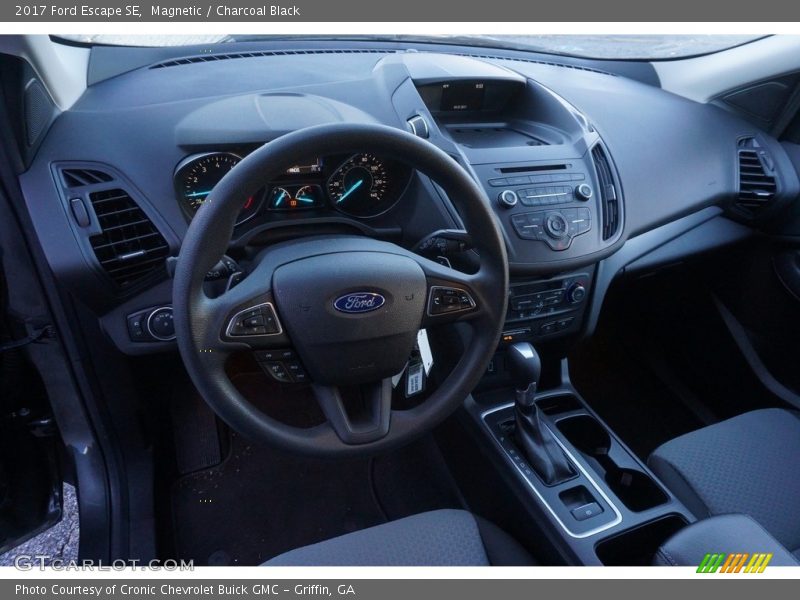 Magnetic / Charcoal Black 2017 Ford Escape SE
