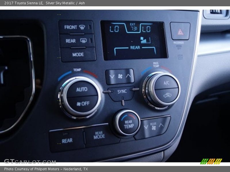 Silver Sky Metallic / Ash 2017 Toyota Sienna LE