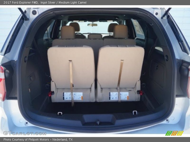 Ingot Silver / Medium Light Camel 2017 Ford Explorer FWD