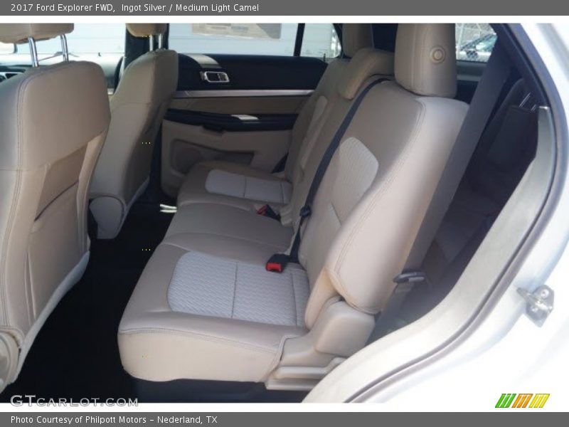 Ingot Silver / Medium Light Camel 2017 Ford Explorer FWD
