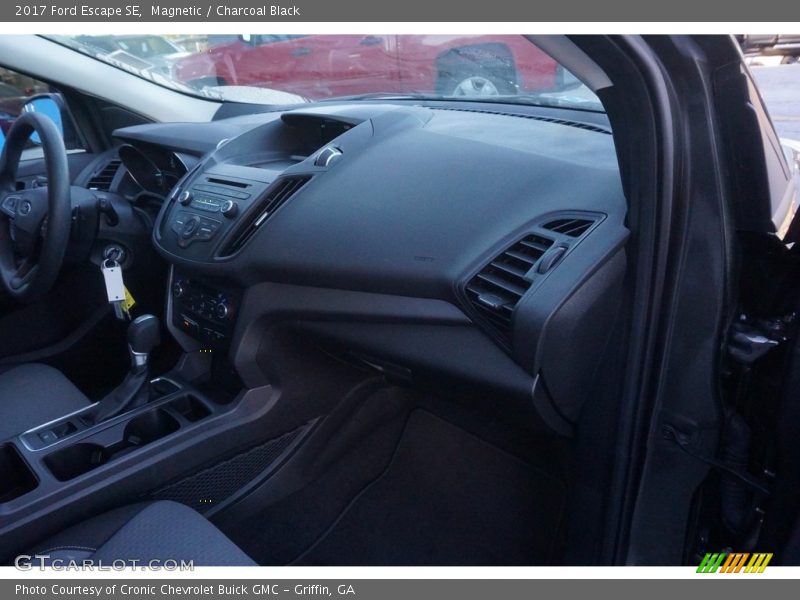 Magnetic / Charcoal Black 2017 Ford Escape SE