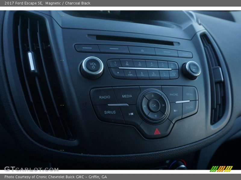 Magnetic / Charcoal Black 2017 Ford Escape SE