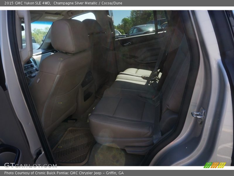 Champagne Silver Metallic / Cocoa/Dune 2015 GMC Yukon SLE 4WD