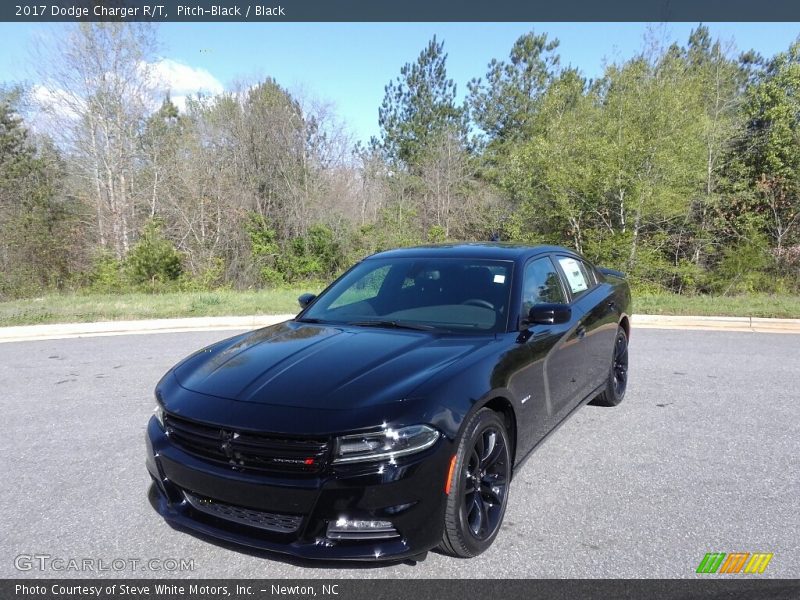 Pitch-Black / Black 2017 Dodge Charger R/T