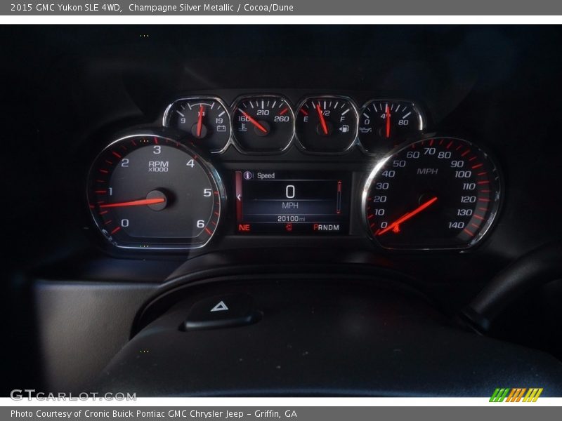 Champagne Silver Metallic / Cocoa/Dune 2015 GMC Yukon SLE 4WD