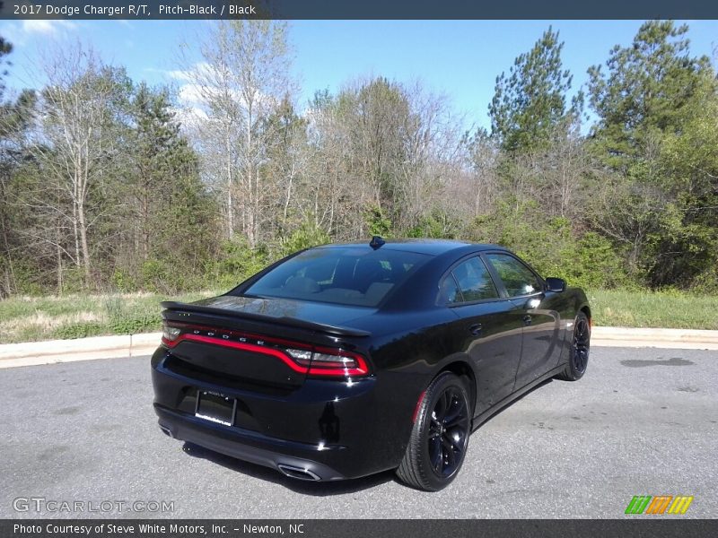 Pitch-Black / Black 2017 Dodge Charger R/T