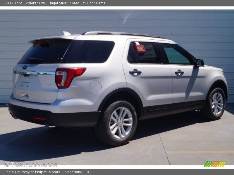 Ingot Silver / Medium Light Camel 2017 Ford Explorer FWD