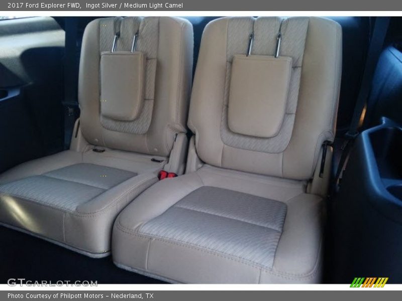 Ingot Silver / Medium Light Camel 2017 Ford Explorer FWD