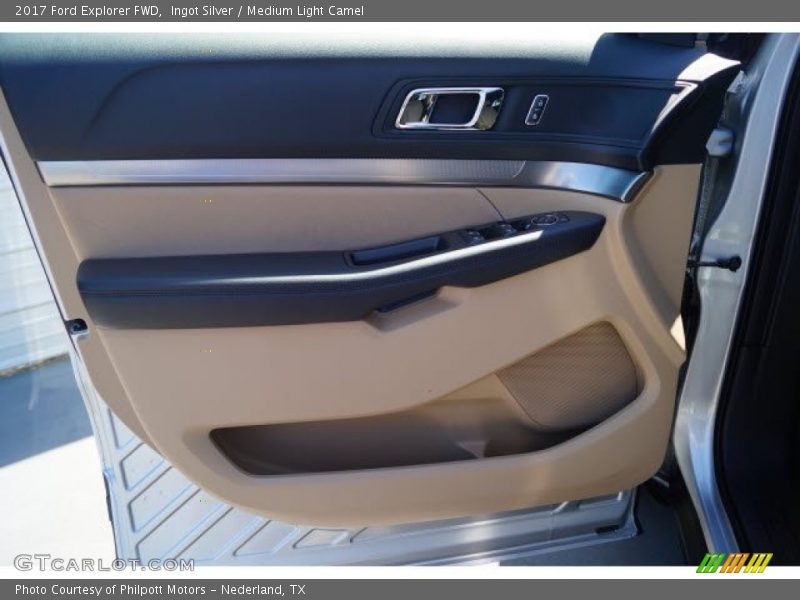 Ingot Silver / Medium Light Camel 2017 Ford Explorer FWD
