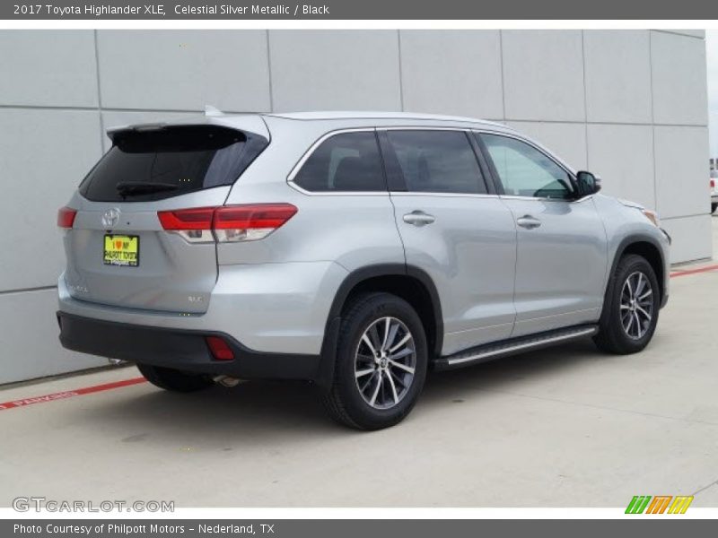 Celestial Silver Metallic / Black 2017 Toyota Highlander XLE