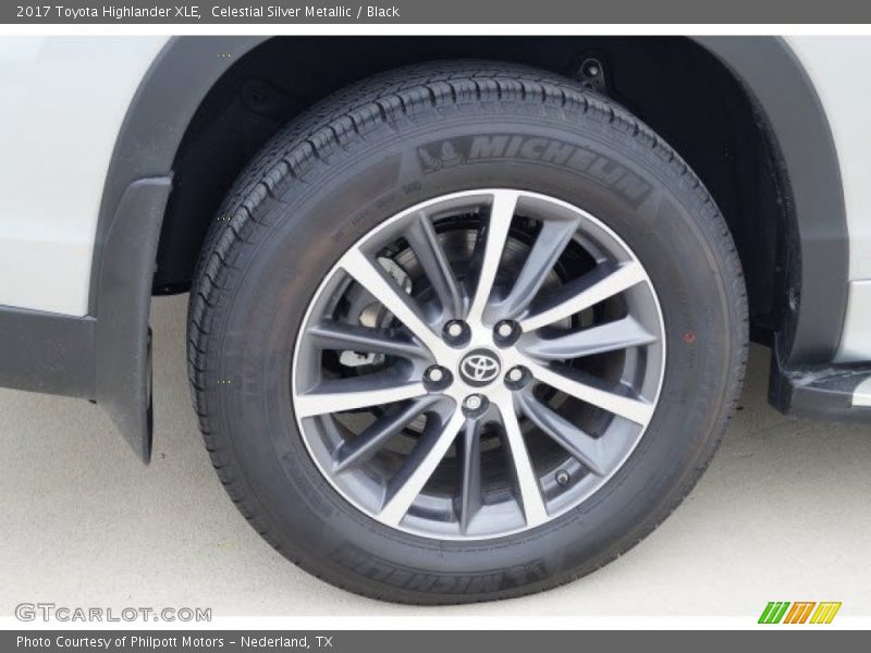  2017 Highlander XLE Wheel